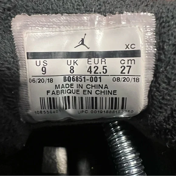 Nike Air Jordan 12 Winterized Triple Black - Picture 8 of 9